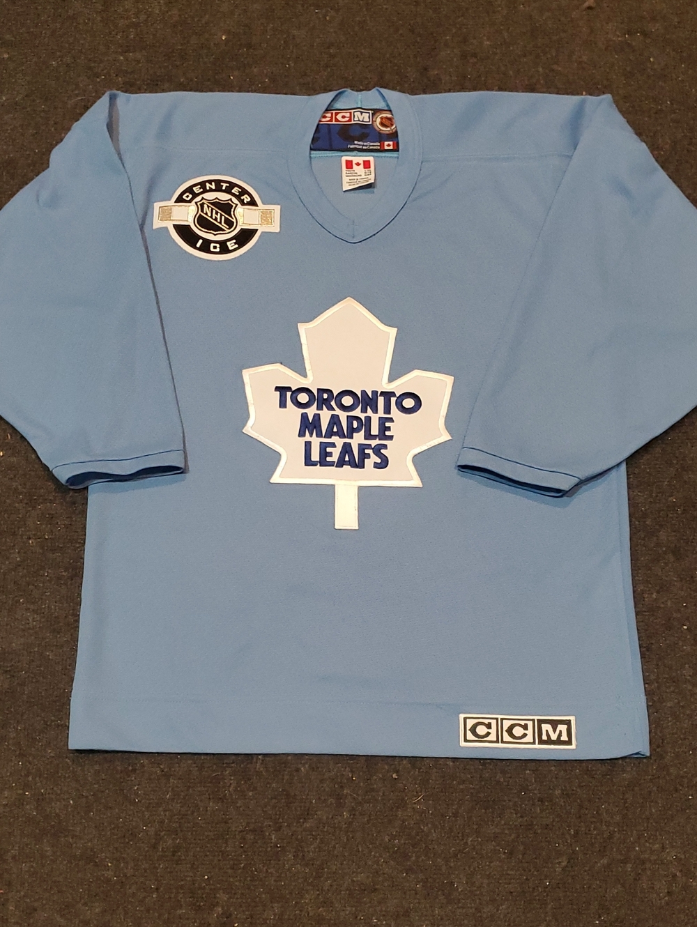 NHL Authentic CCM Vintage Toronto Maple Leafs Air Knit Jersey..🏒